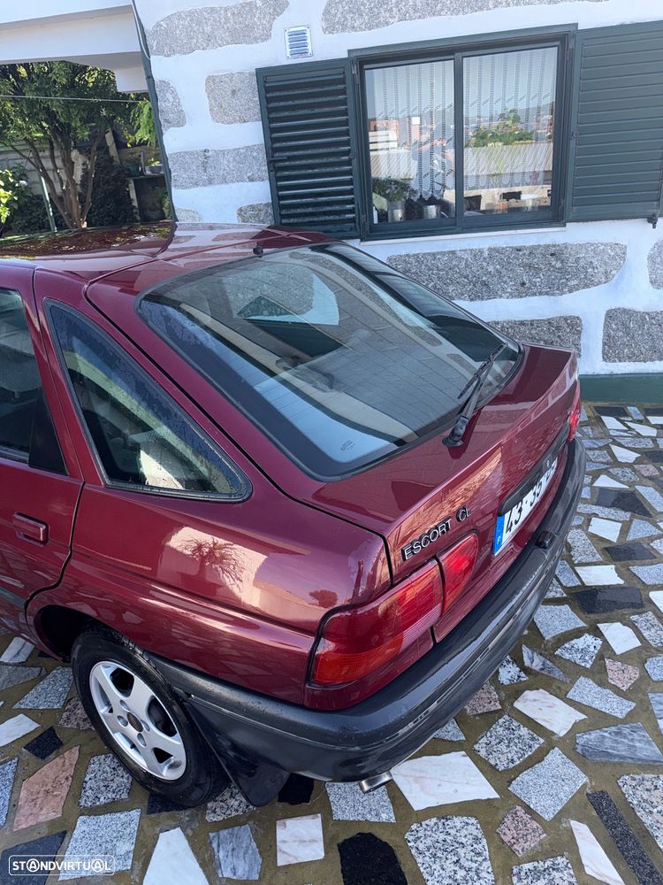 Ford Escort 1.3i Boston - 5