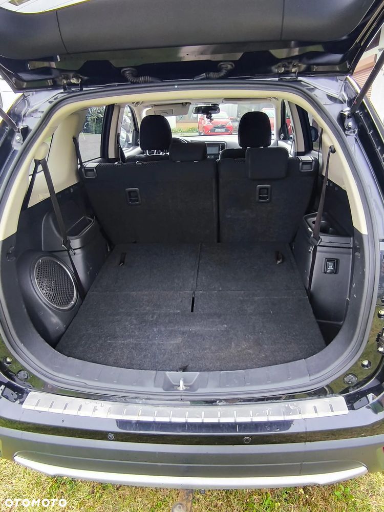 Mitsubishi Outlander 2.0 Intense + 4WD CVT - 3
