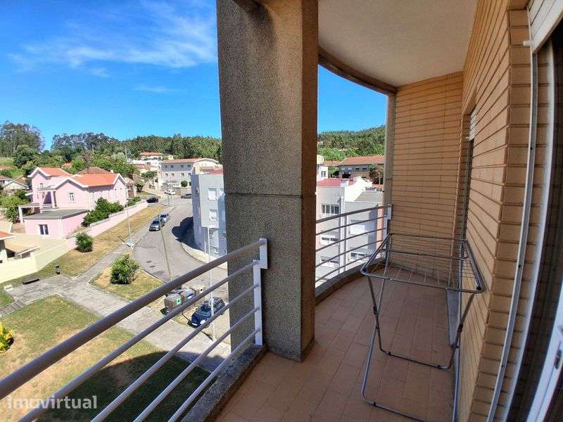 Apartamento T1+1 com Garagem Box Fechada em Alfena - Grande imagem: 5/12