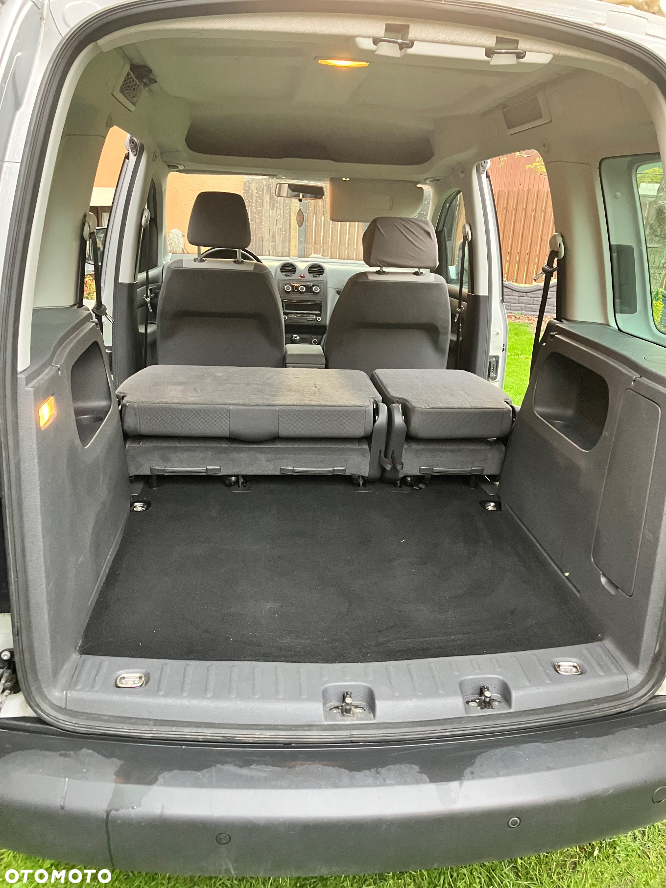 Volkswagen Caddy - 10
