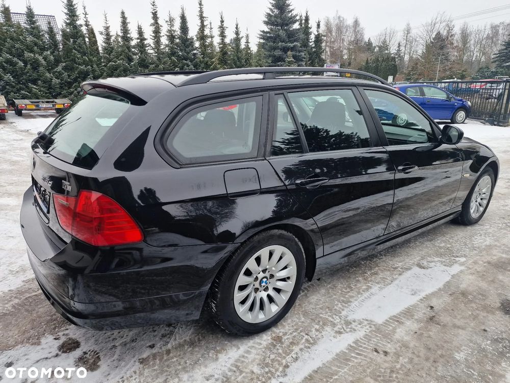 BMW Seria 3 318d DPF - 9