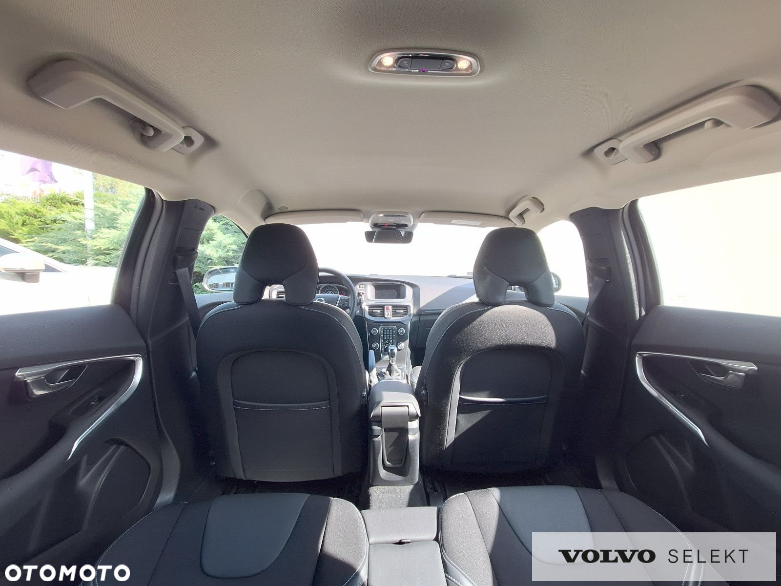 Volvo V40 - 16