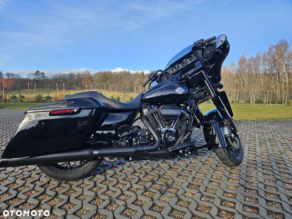 Harley-Davidson Touring Street Glide - 3
