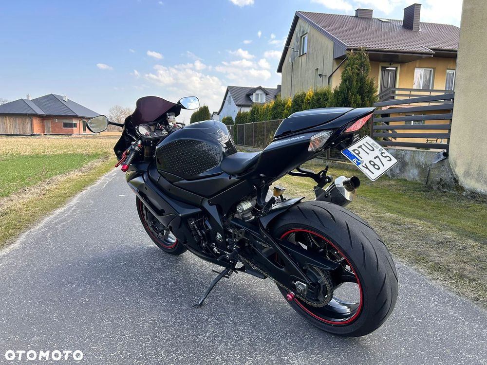 Suzuki GSX-R - 3