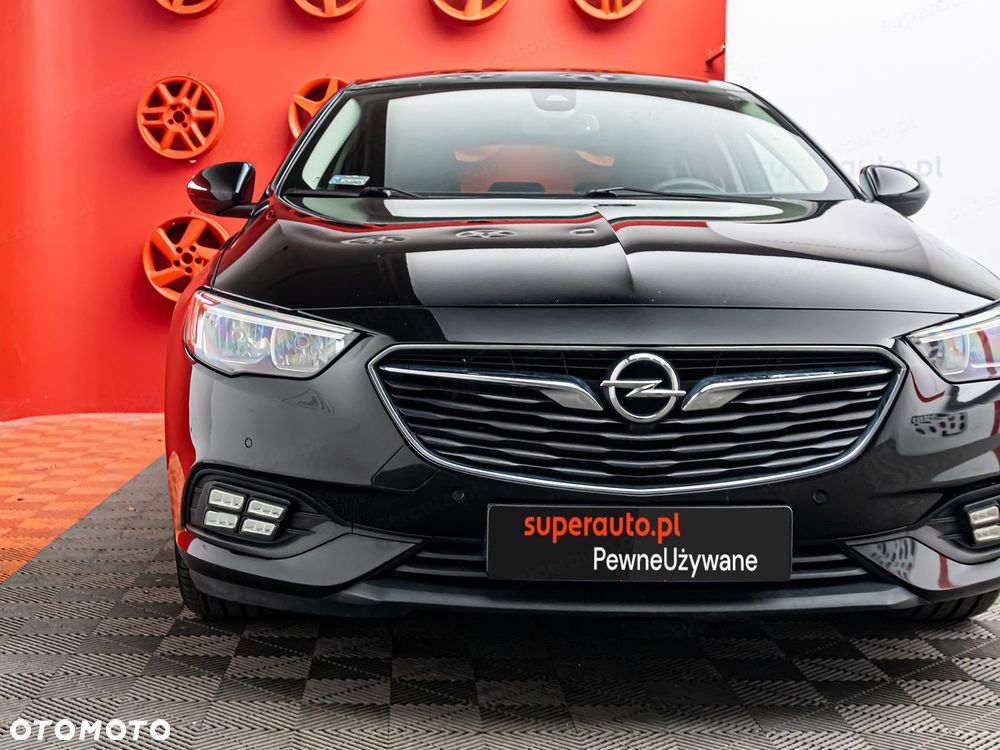 Opel Insignia - 25