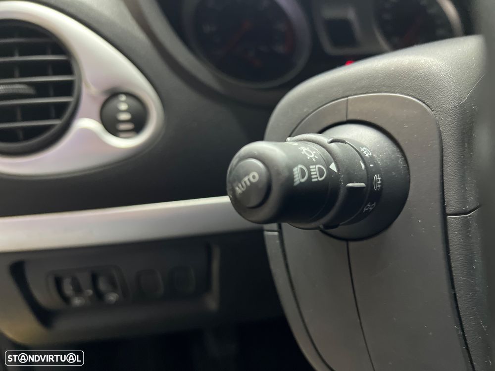 Renault Clio 1.5 dCi Dynamique - 8