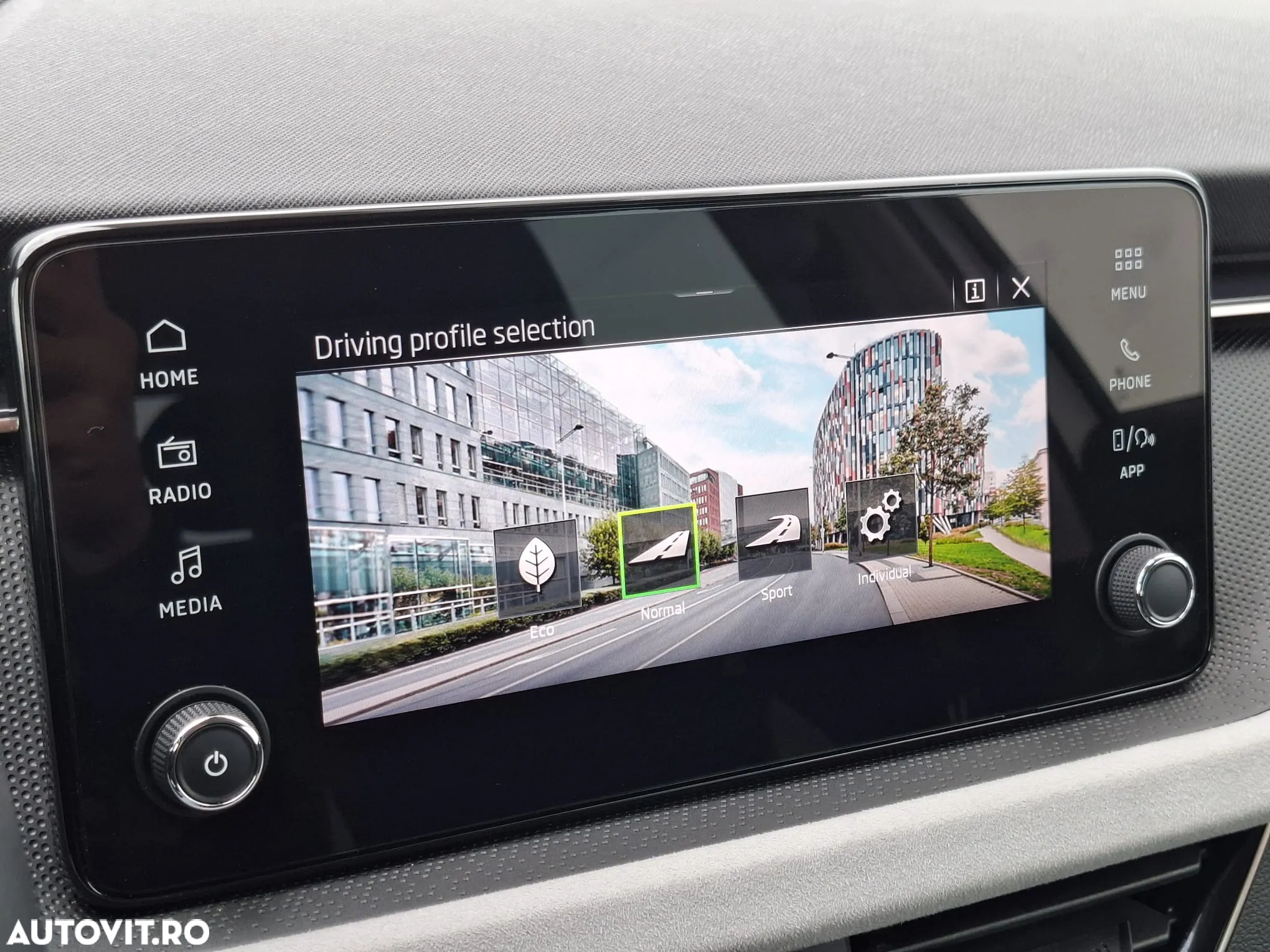 Skoda Kamiq 1.0 TSI DSG Selection - 9