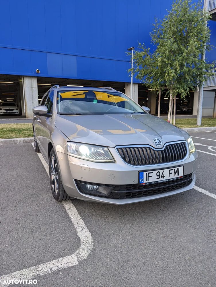Skoda Octavia Combi 1.6 TDI Ambiente DSG - 1