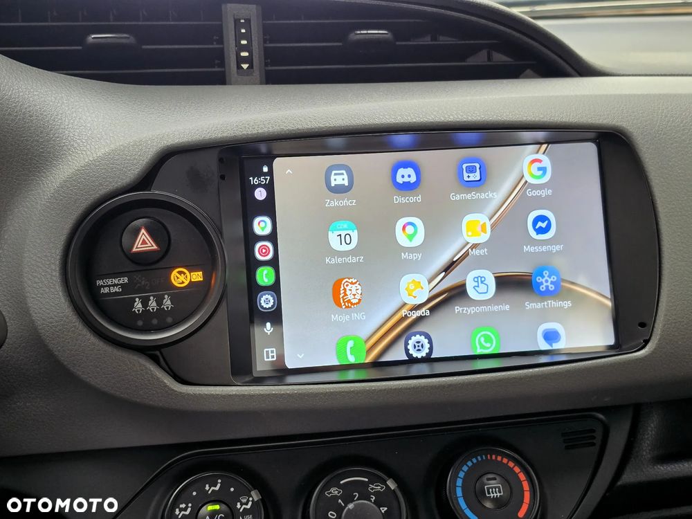 Toyota Yaris - 24