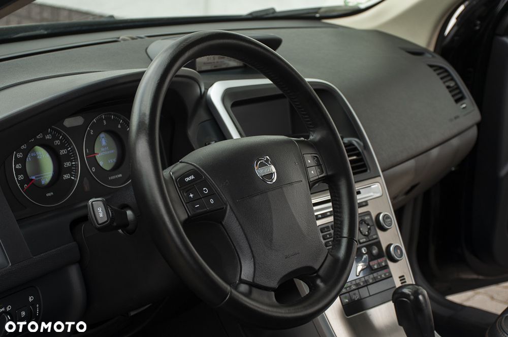 Volvo XC 60 D5 AWD Momentum - 37