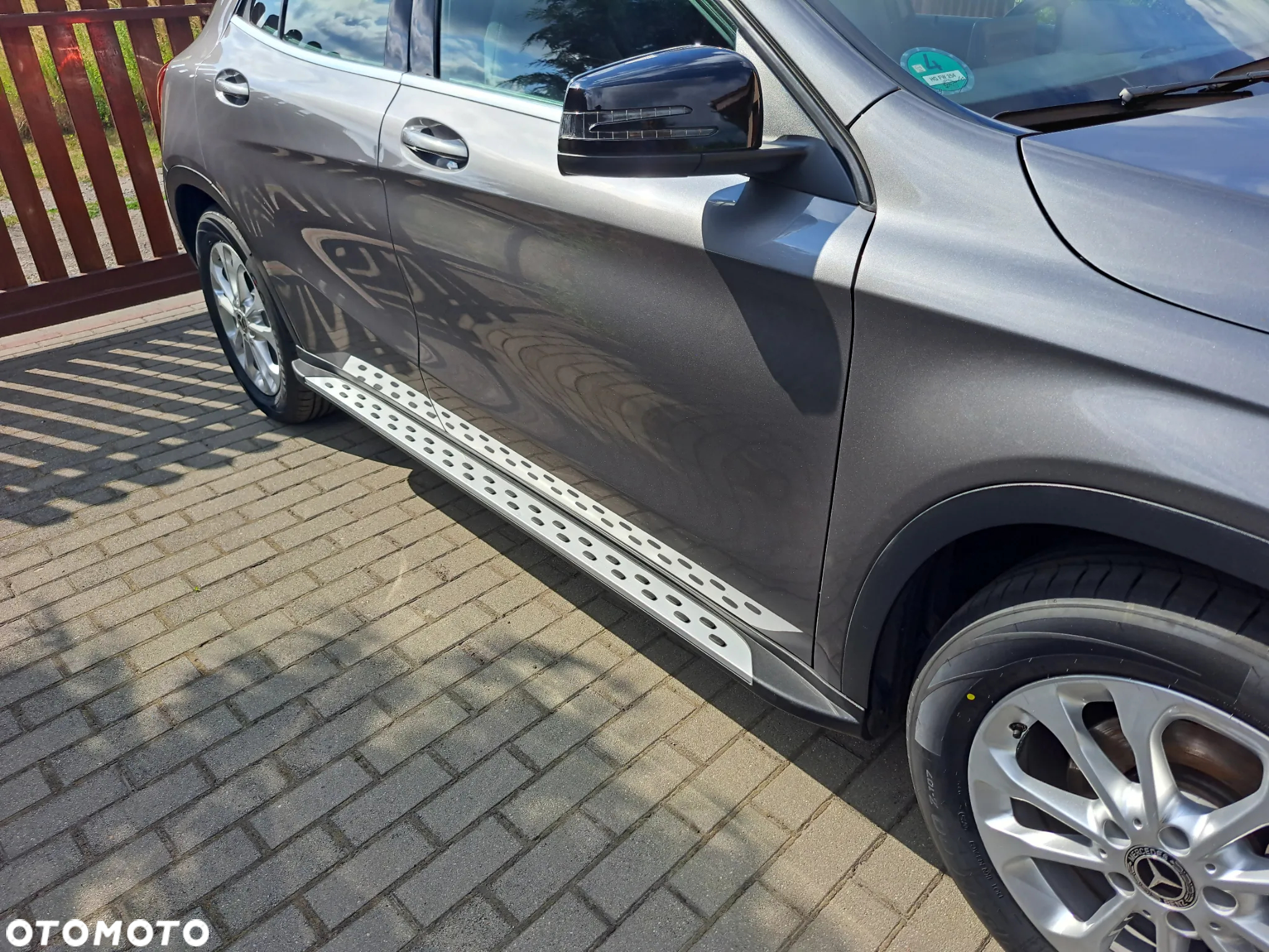 Mercedes-Benz GLA 180 UrbanStyle Edition - 11