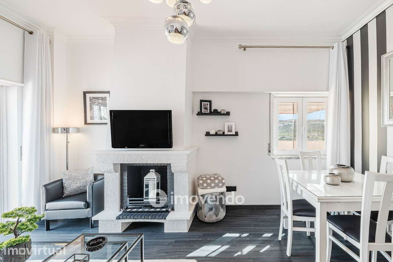 Apartamento T2 com terraço enorme, na Póvoa de Santo Adrião - Grande imagem: 4/49
