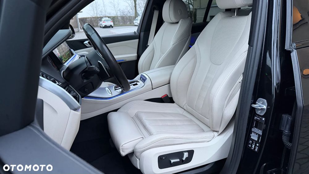 BMW X5 xDrive25d Sport-Aut - 4