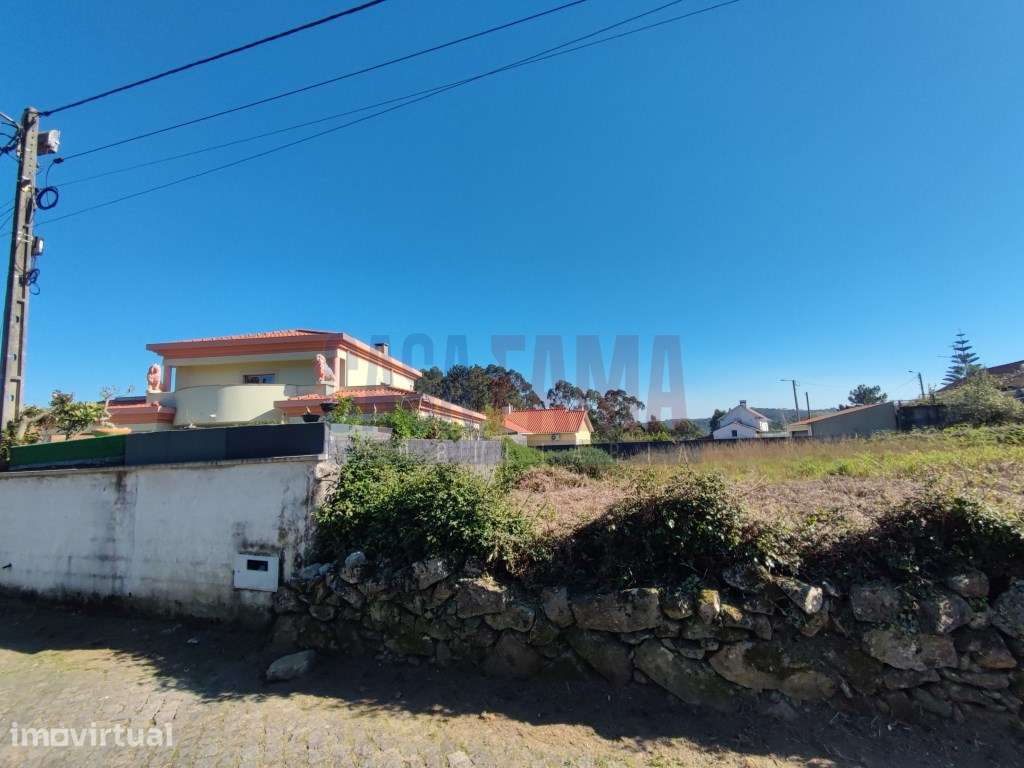 Terreno com Potencial de Construção em Forjães - 725 m² - Grande imagem: 2/12