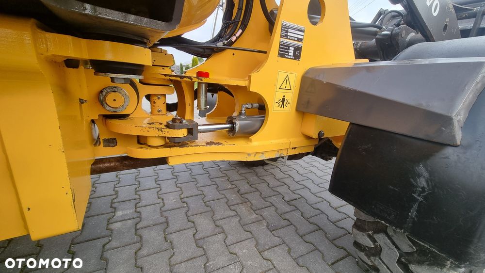 Volvo L25F/ 2635Mth/ Maszyna sprowadzona/ - 11