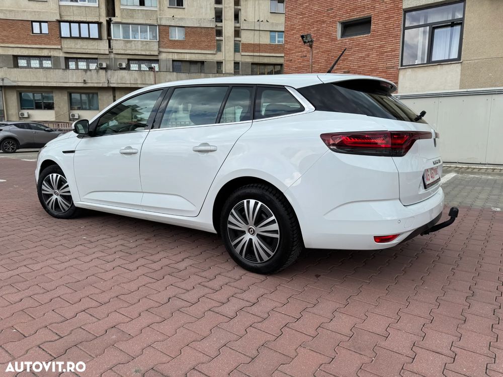 RENAULT Megane 2023 — imagine 10