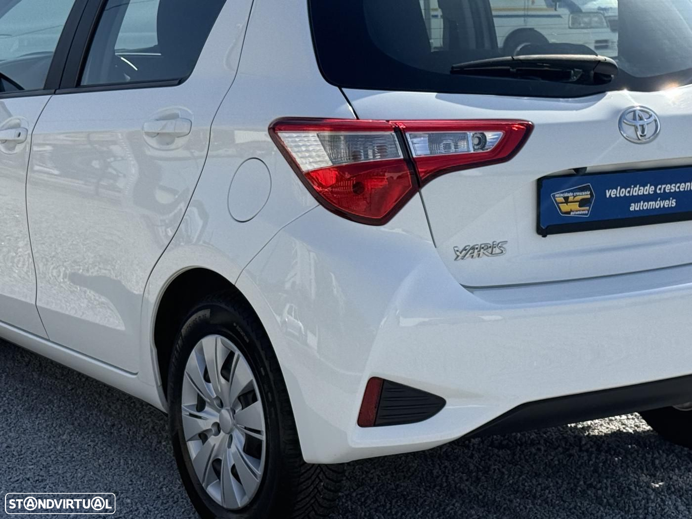 Toyota Yaris 1.0 VVT-i Comfort Plus - 11