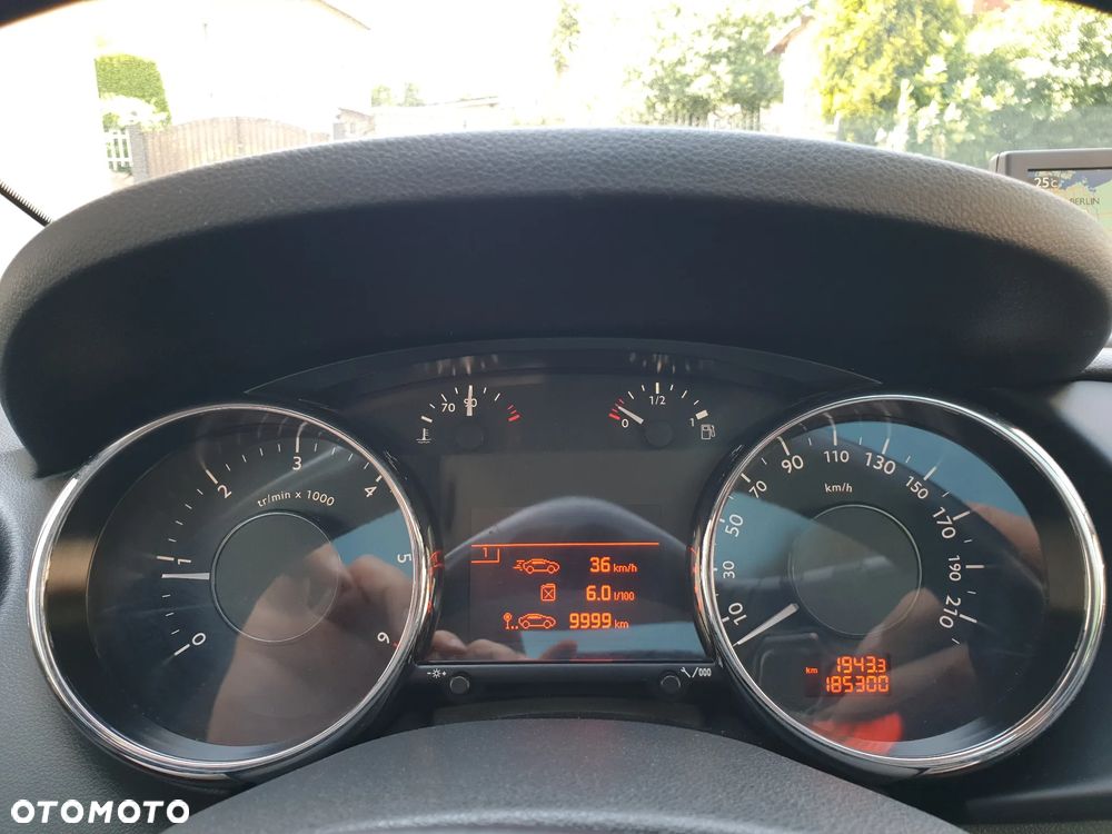 Peugeot 3008 HDi 150 Allure - 27