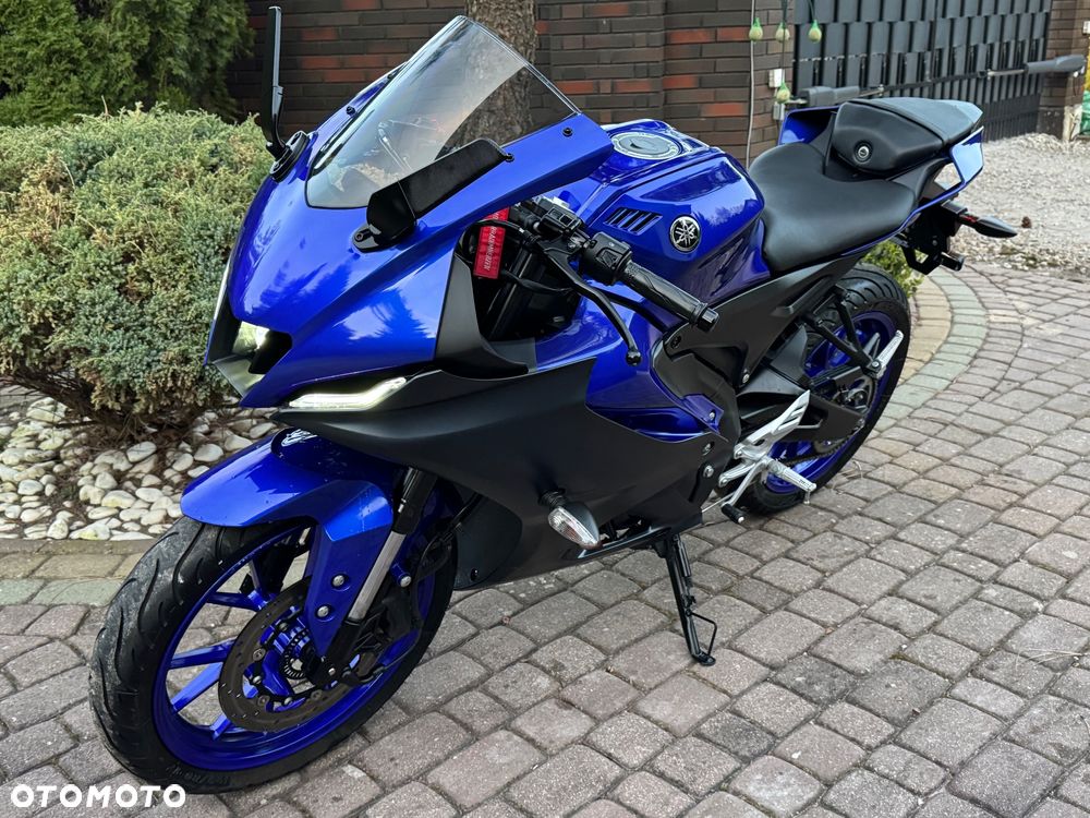 Yamaha YZF - 13