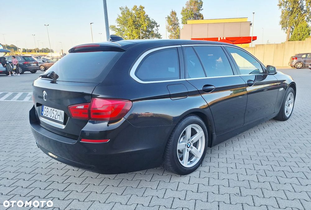 BMW Seria 5 520d - 13