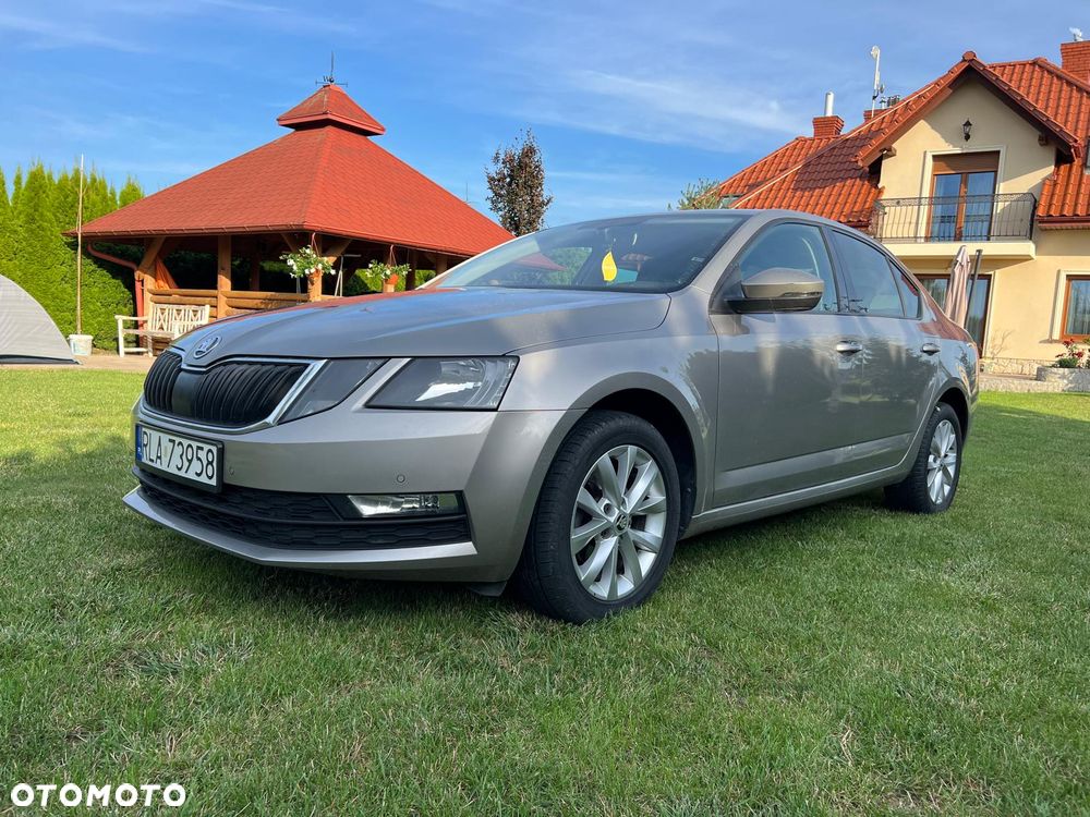 Skoda Octavia 1.6 TDI DSG Ambition - 6