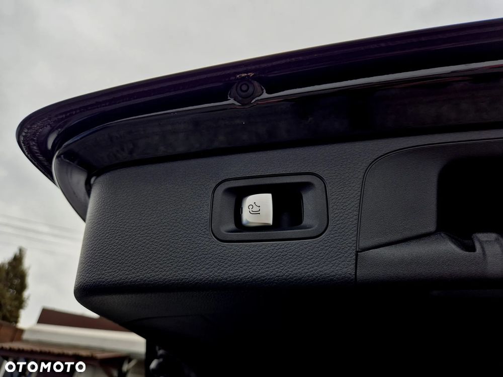 Mercedes-Benz GLC - 28