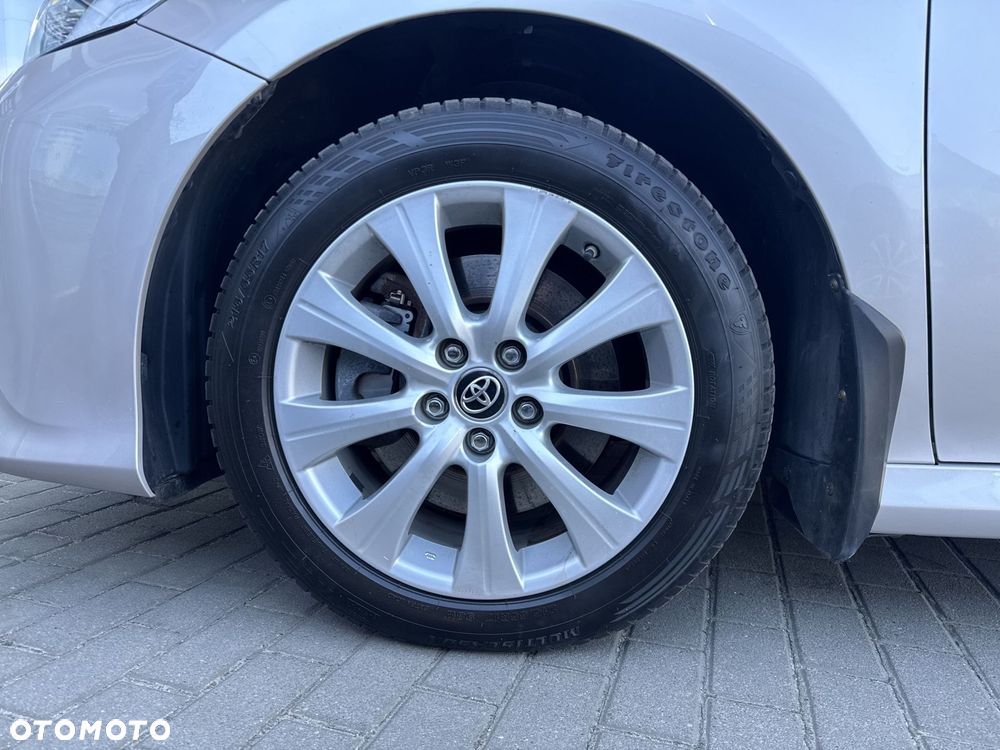 Toyota Camry 2.5 Hybrid Comfort CVT - 29