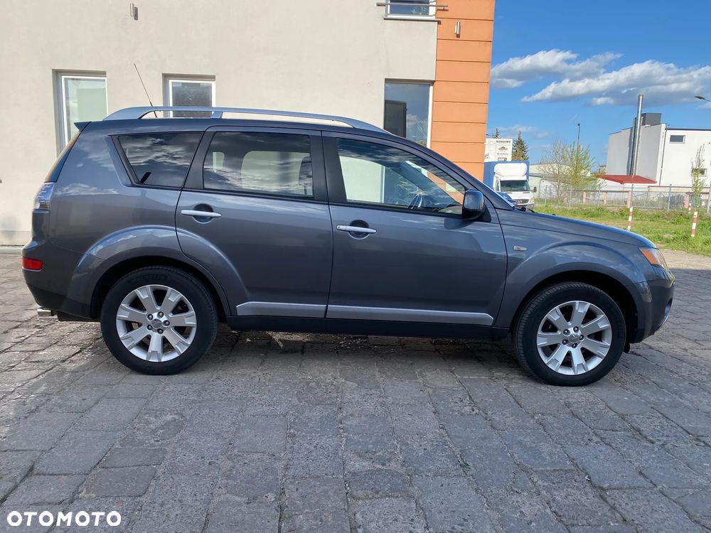 Mitsubishi Outlander 2.2 DI-D 4WD Instyle - 3