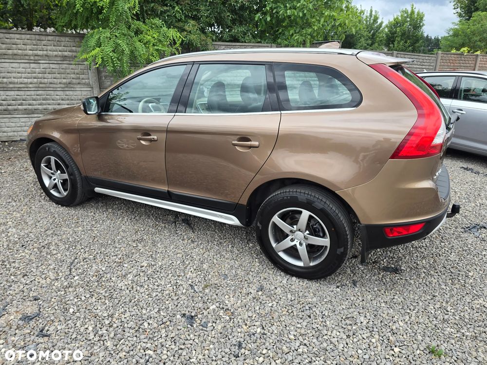 Volvo XC 60 2.4D Kinetic - 6