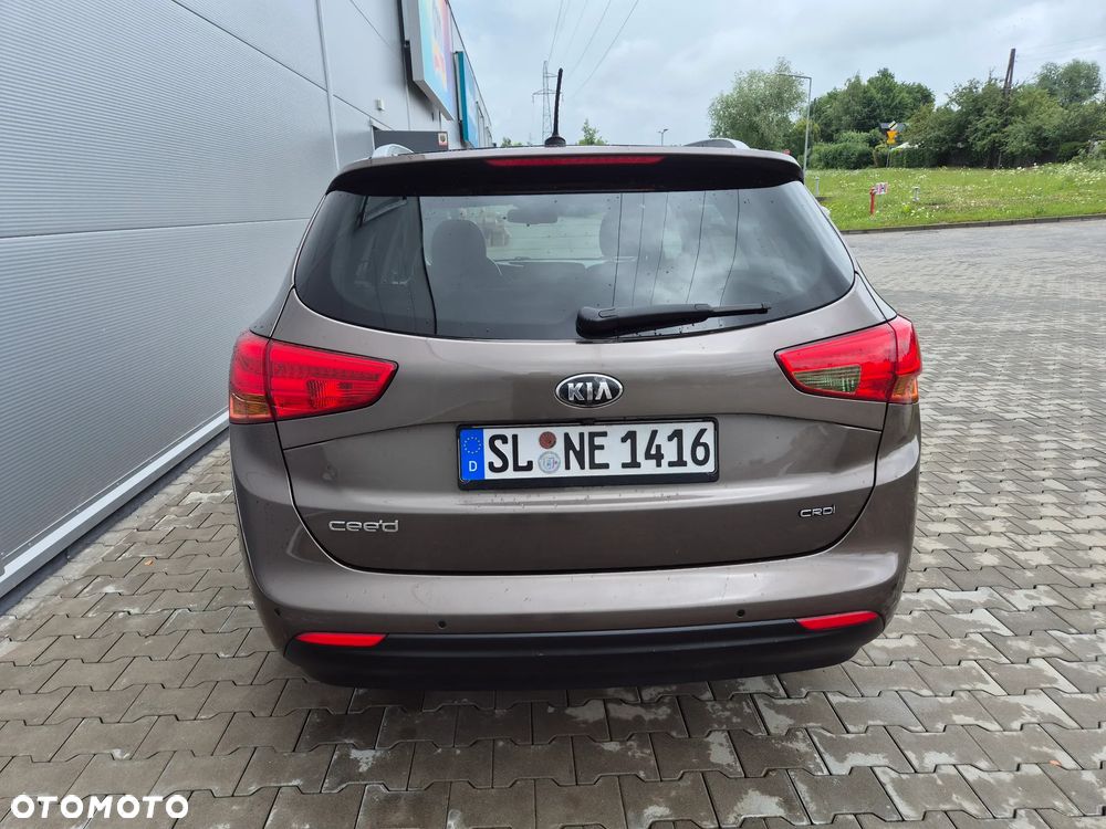 Kia Ceed 1.6 CRDi 128 Platinum Edition - 11