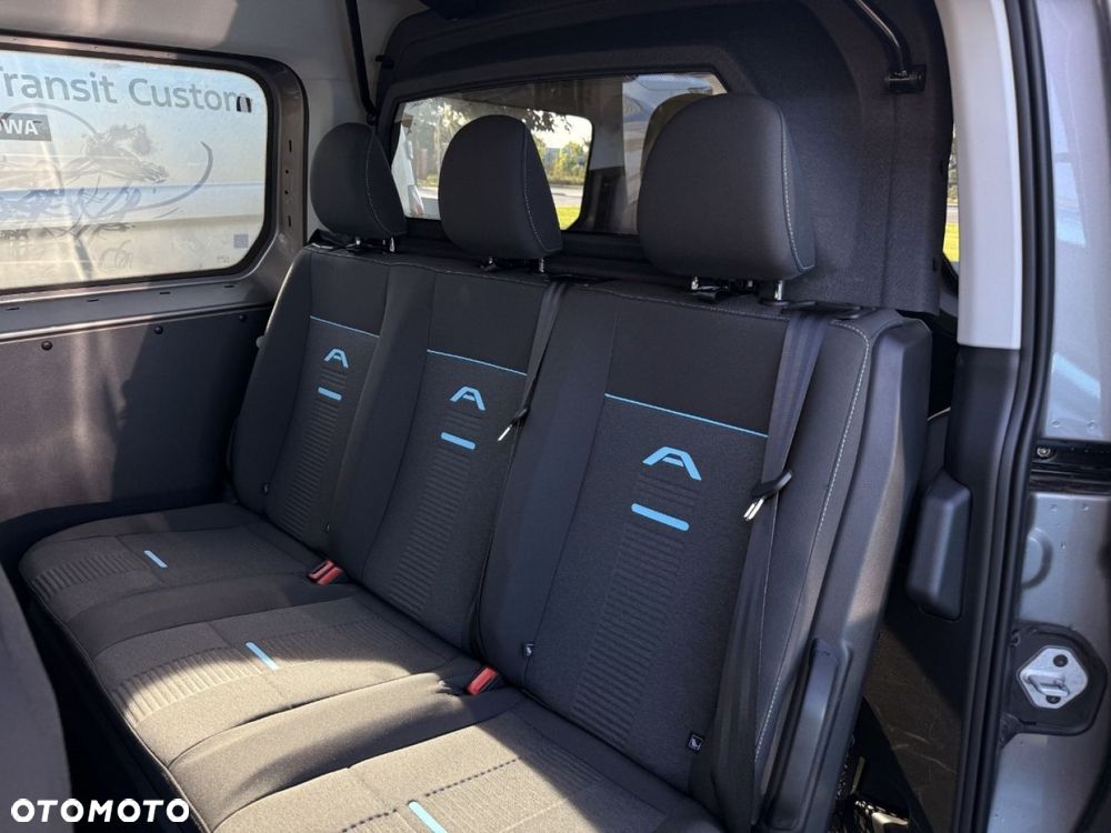Ford Transit Connect - 20