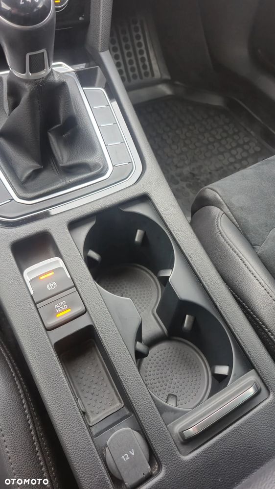 Volkswagen Passat 2.0 TDI BMT Highline - 13