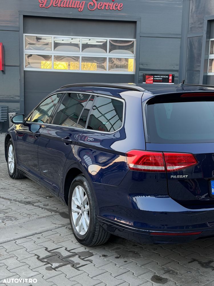 Volkswagen Passat 2.0 TDI SCR DSG Trendline - 10