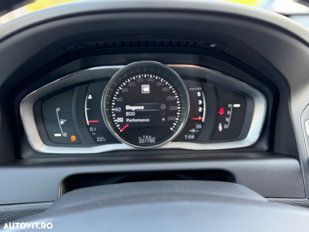 Volvo XC 60 D4 Geartronic Summum - 32
