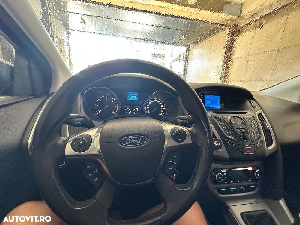 Ford Focus - 2