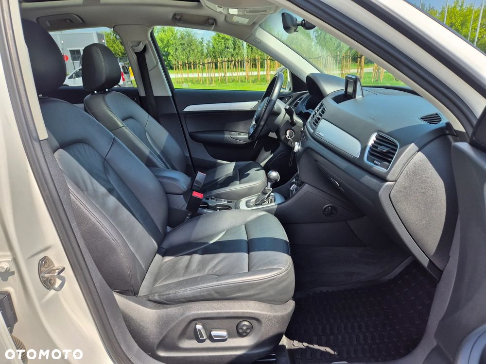 Audi Q3 - 22