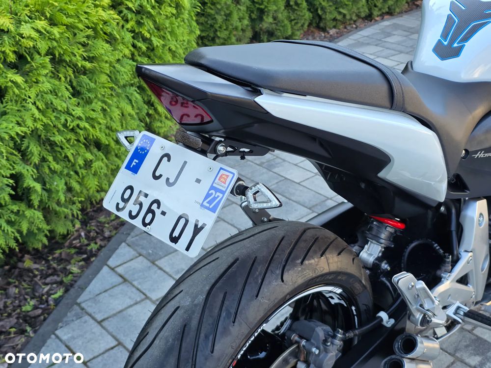 Honda Hornet - 12