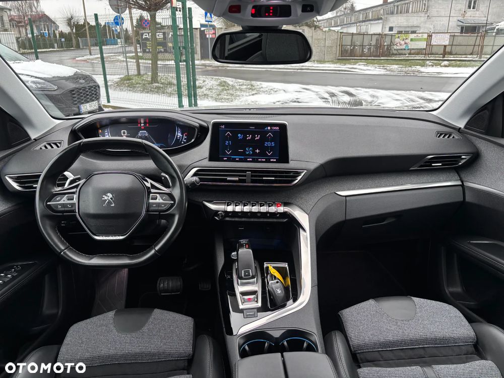 Peugeot 5008 1.6 PureTech Allure S&S EAT8 - 18