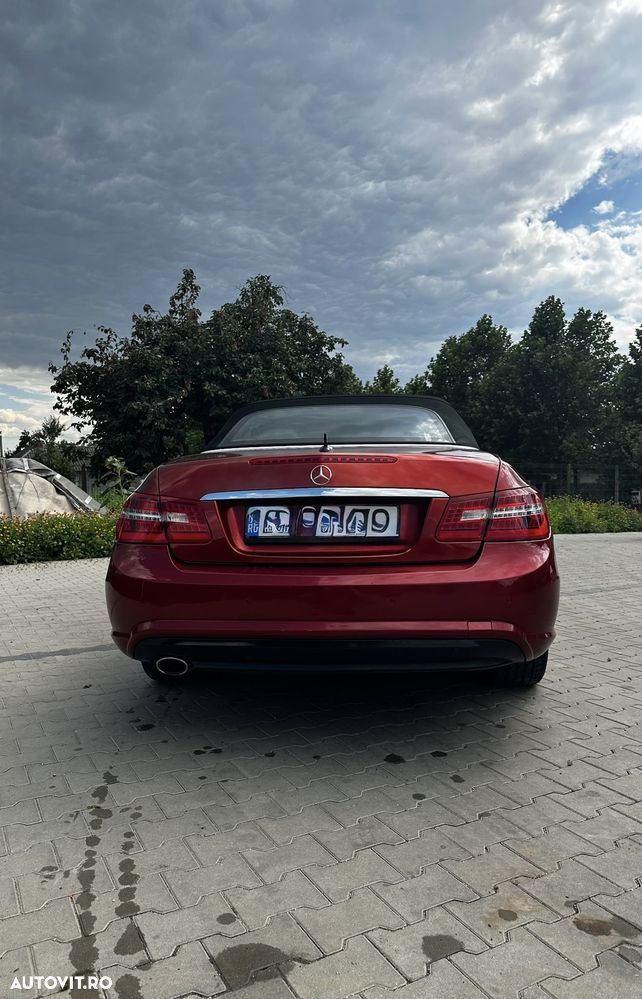 Mercedes-Benz E 2012 photo 2