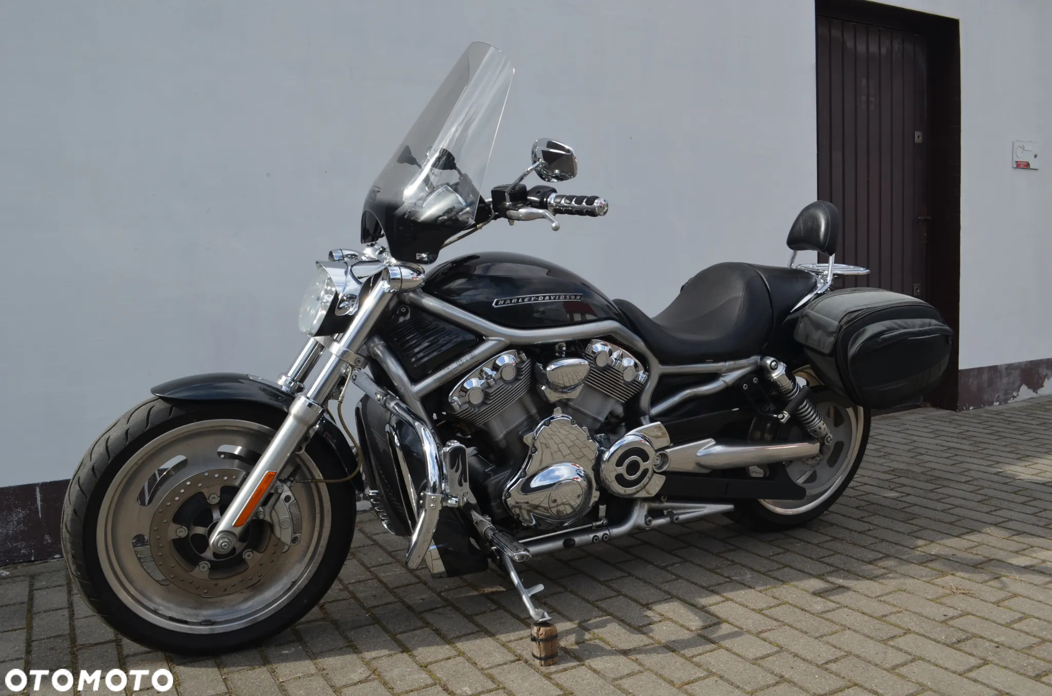 Harley-Davidson V-Rod Street Rod - 30