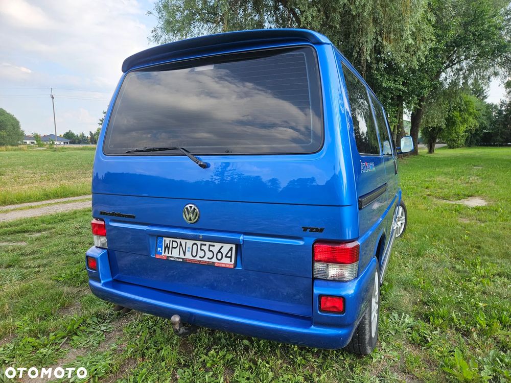 Volkswagen Multivan - 8