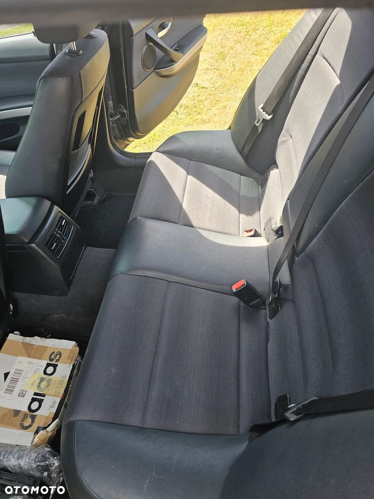 BMW Seria 3 - 17