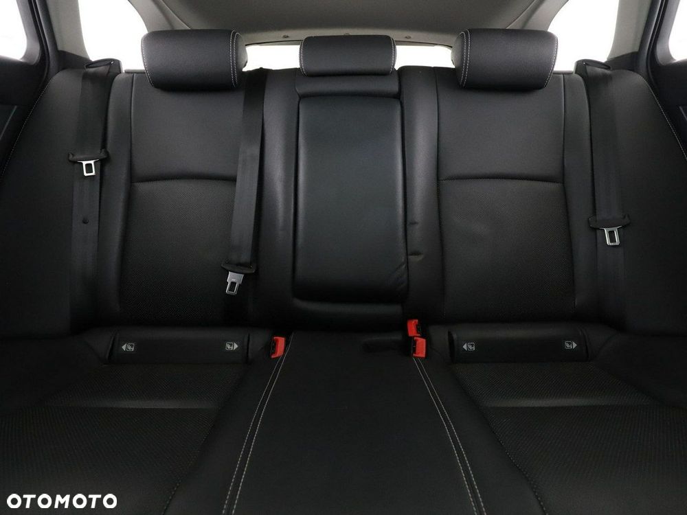 Toyota Avensis 1.8 Multidrive S Executive - 19