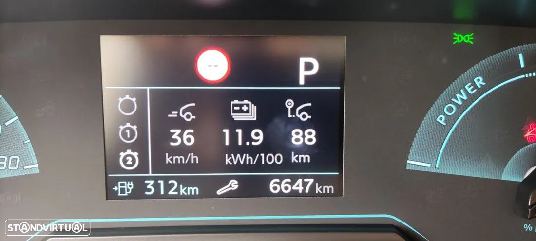 Peugeot e-2008 50 kWh Active Pack - 19