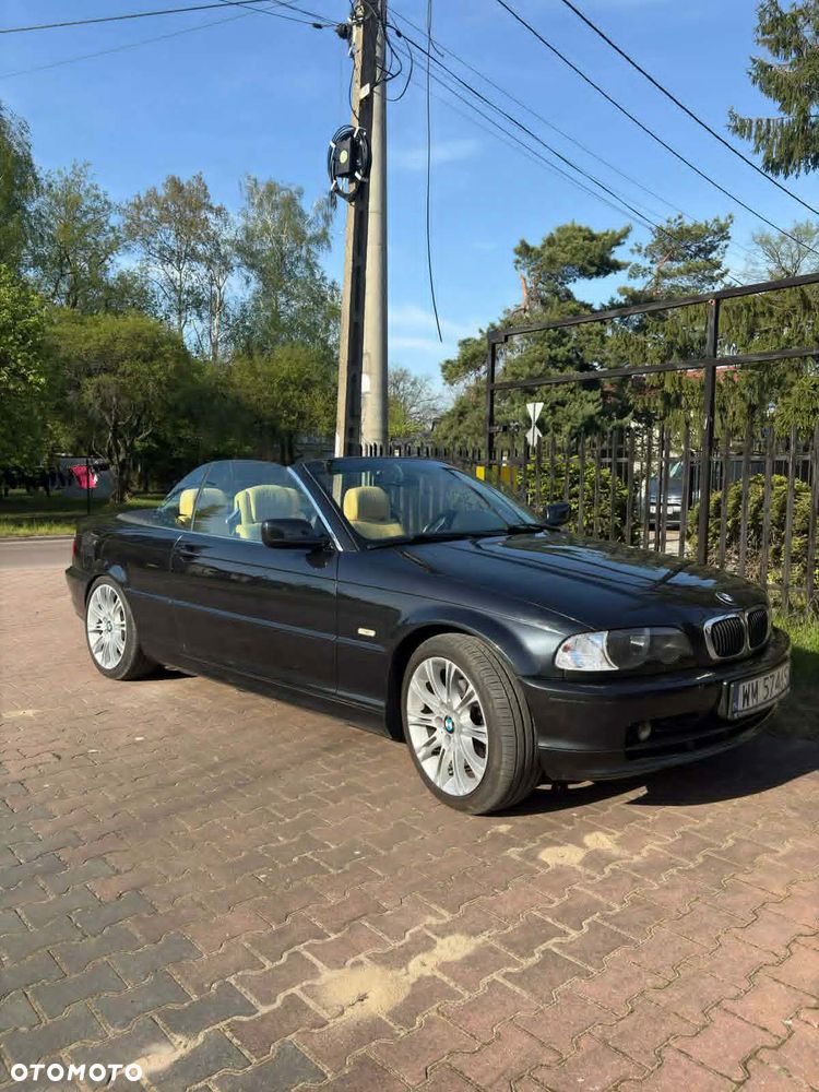 BMW Seria 3 323i - 8