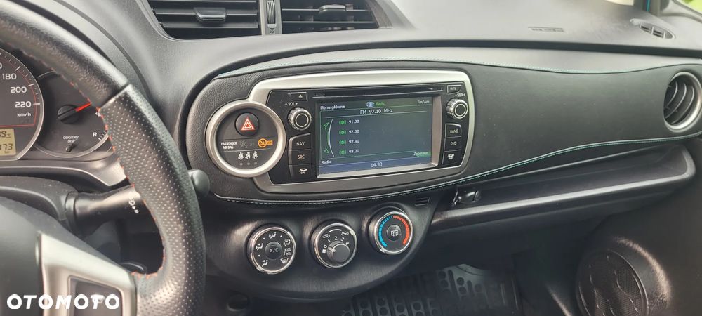 Toyota Yaris 1.33 Premium - 15