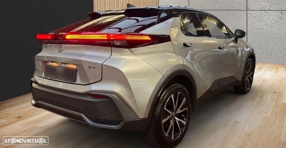 Toyota C-HR 1.8 Hybrid Square Collection - 2