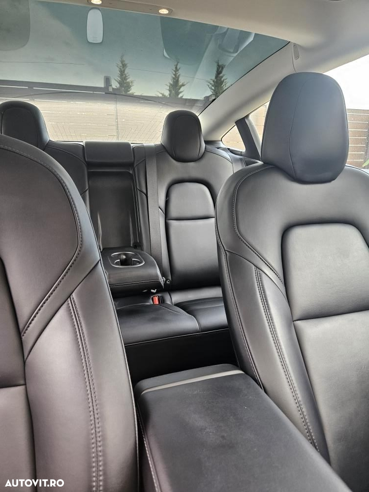 Tesla Model 3 Langstreckenbatterie Allradantrieb Dual Motor - 28