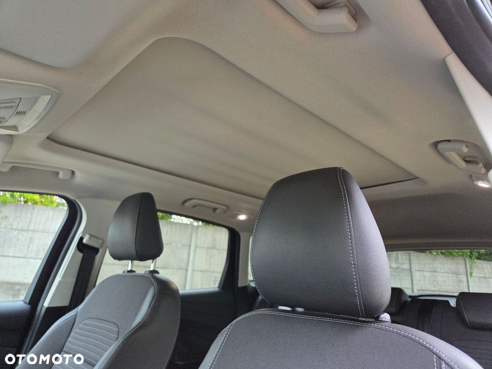 Ford Kuga 1.5 EcoBoost 2x4 Titanium - 6