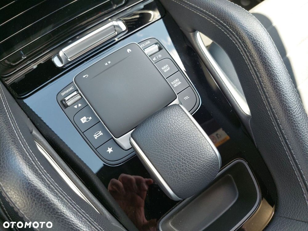 Mercedes-Benz GLE - 24